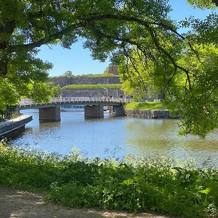 بيت شباب Suomenlinna هلسنكي