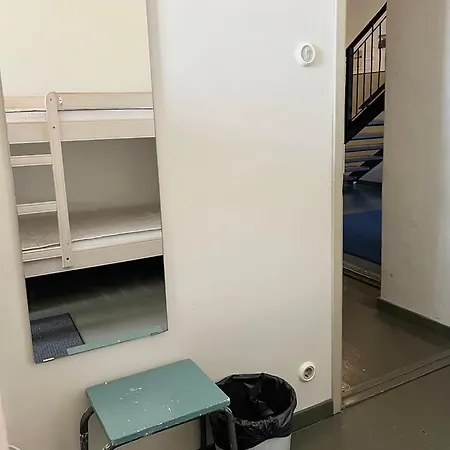 بيت شباب Suomenlinna هلسنكي