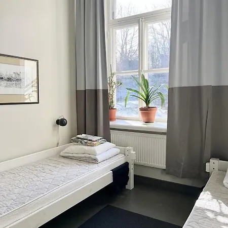 بيت شباب Suomenlinna هلسنكي