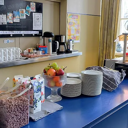 Suomenlinna Hostel *