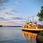 Hostal Suomenlinna *